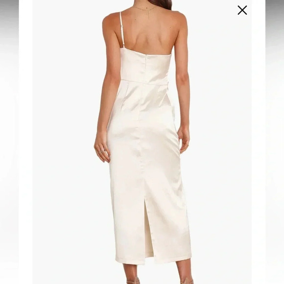 WHITE DRESS PETAL & PUP - Picture 2 of 5